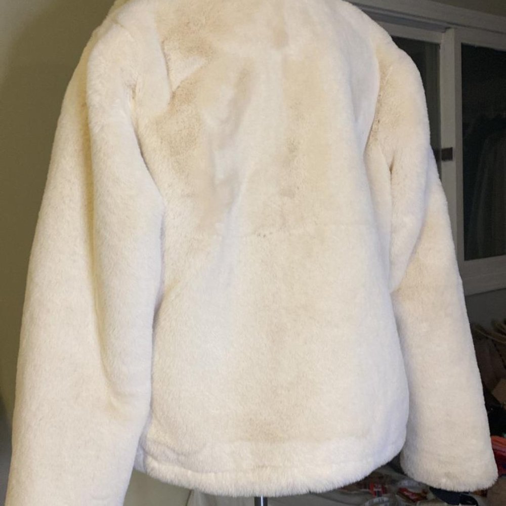 SAM Denver Faux Shearling Coat - Picture 3 of 9